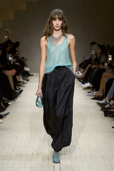 Look 74
